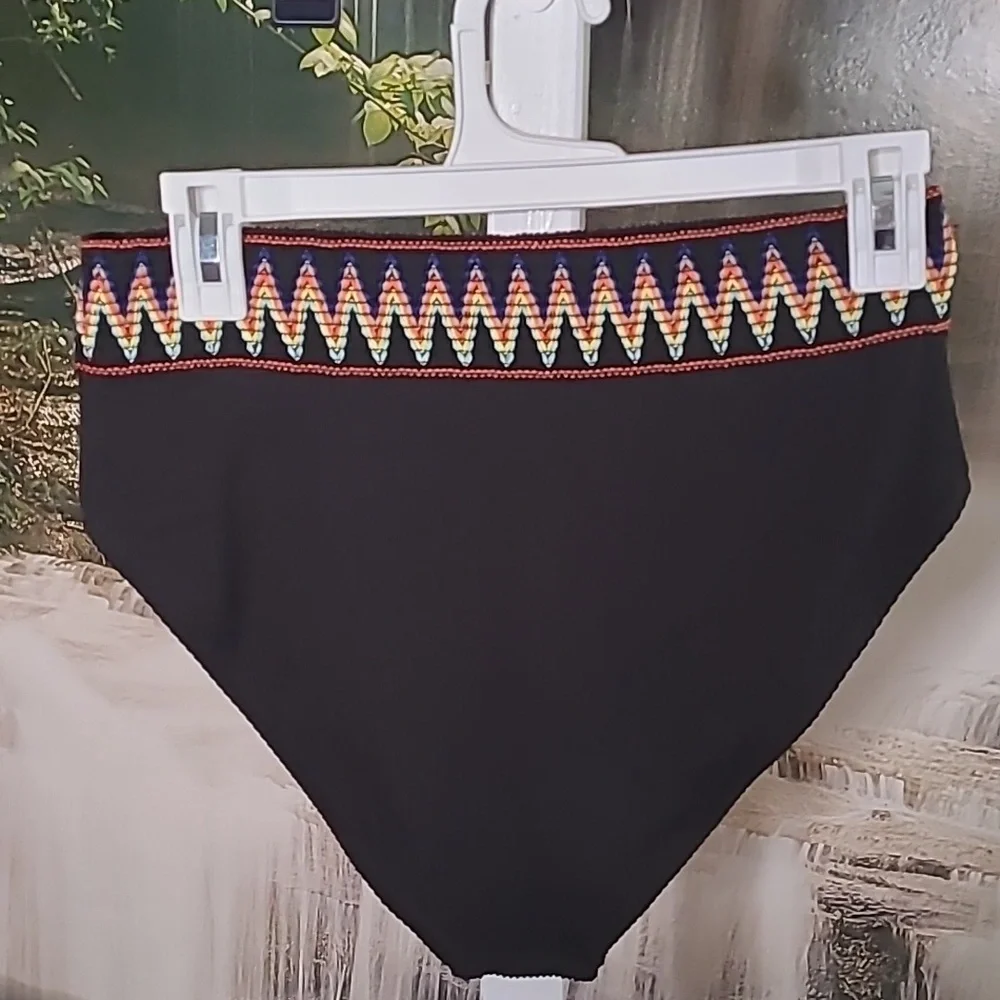 NWT! Blooming Jelly Womens Large ribbed black colorful ZIG ZAG band bikini